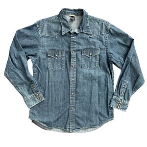 GAP Men's Denim Shirt Pearl Snap Buttons